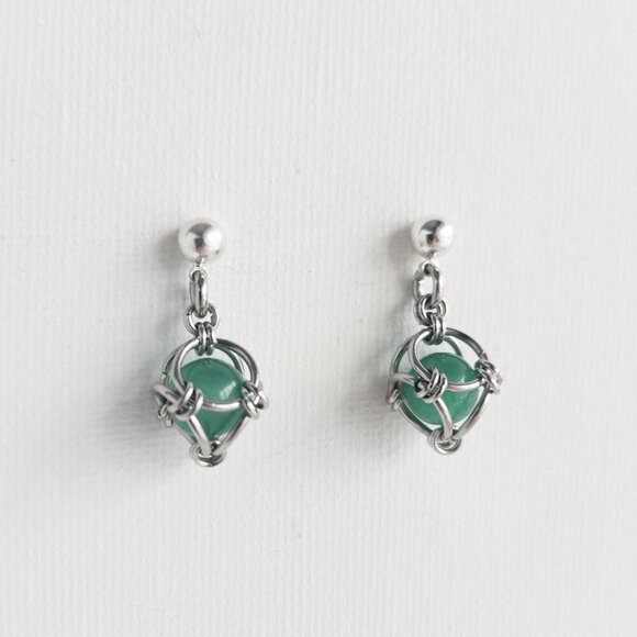 Hand Crafted Jewelry - Vintage classic & elegant green aventurine caged pearl and silver earrings